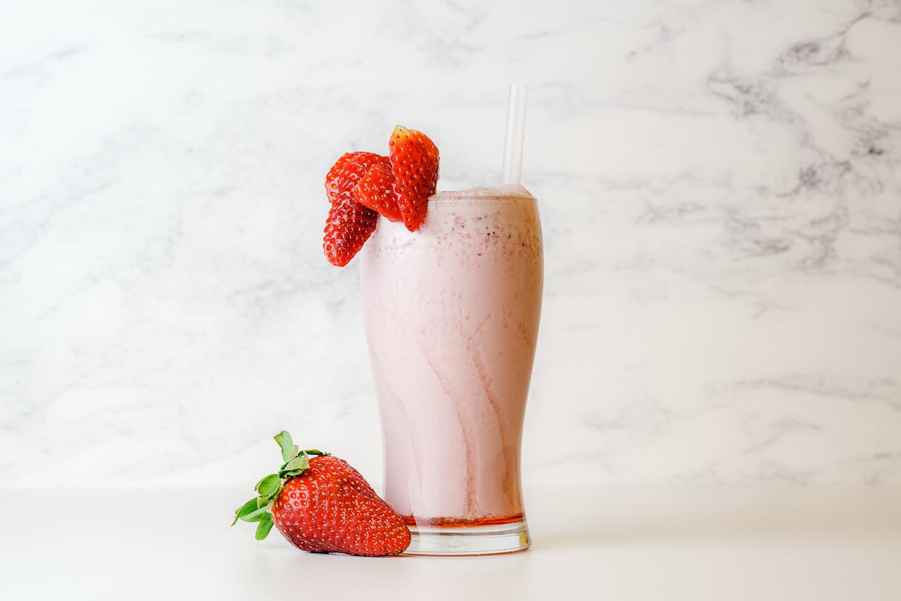 Sugar-Free Berry Smoothie | Zerup Vanilla Syrup Twist